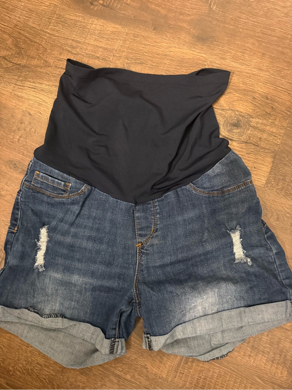 S.O.N.G. Maternity Denim Shorts Women’s M Distressed Cuffed Blue Jean